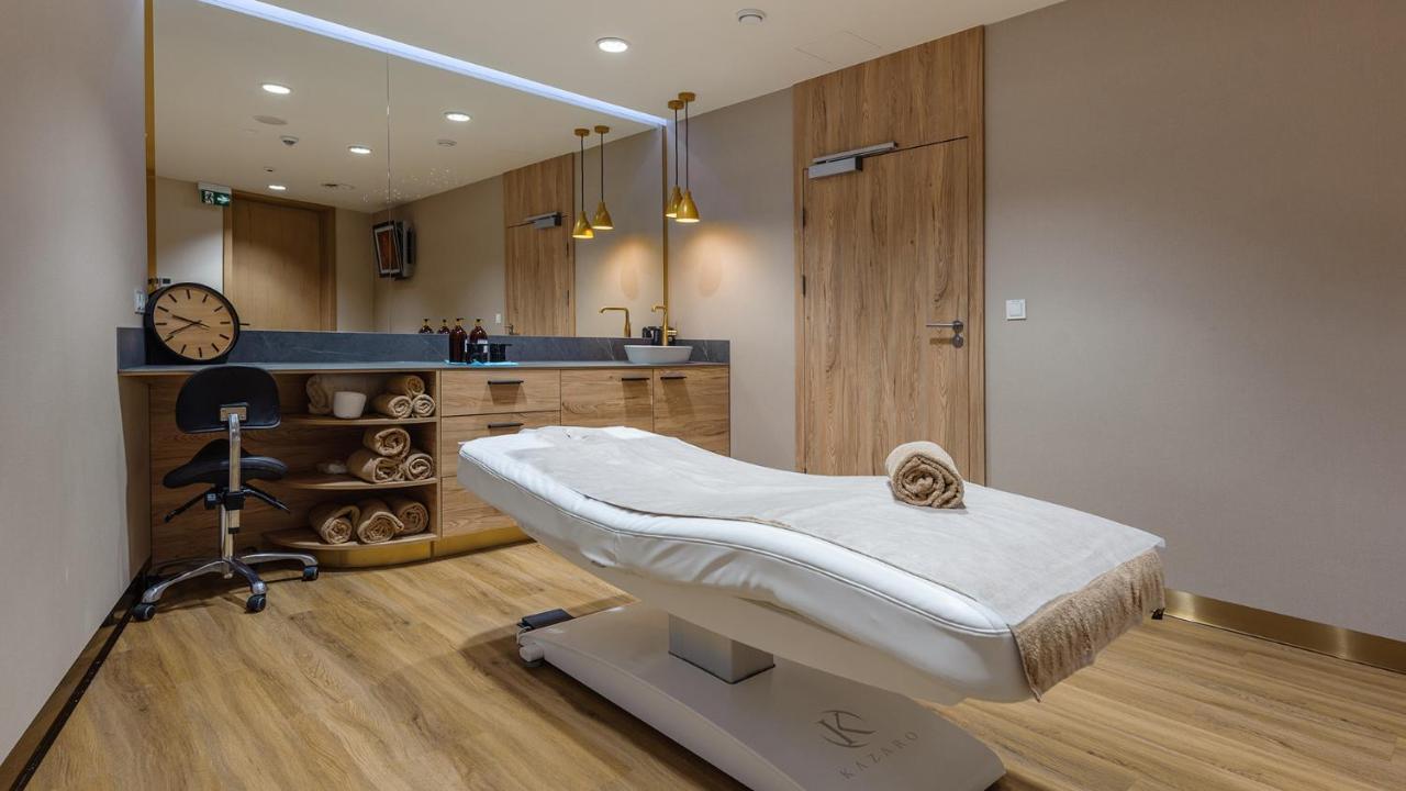 Prywatne Apartamenty Sun & Snow W Wave Z Basenem Miedzyzdroje Luaran gambar