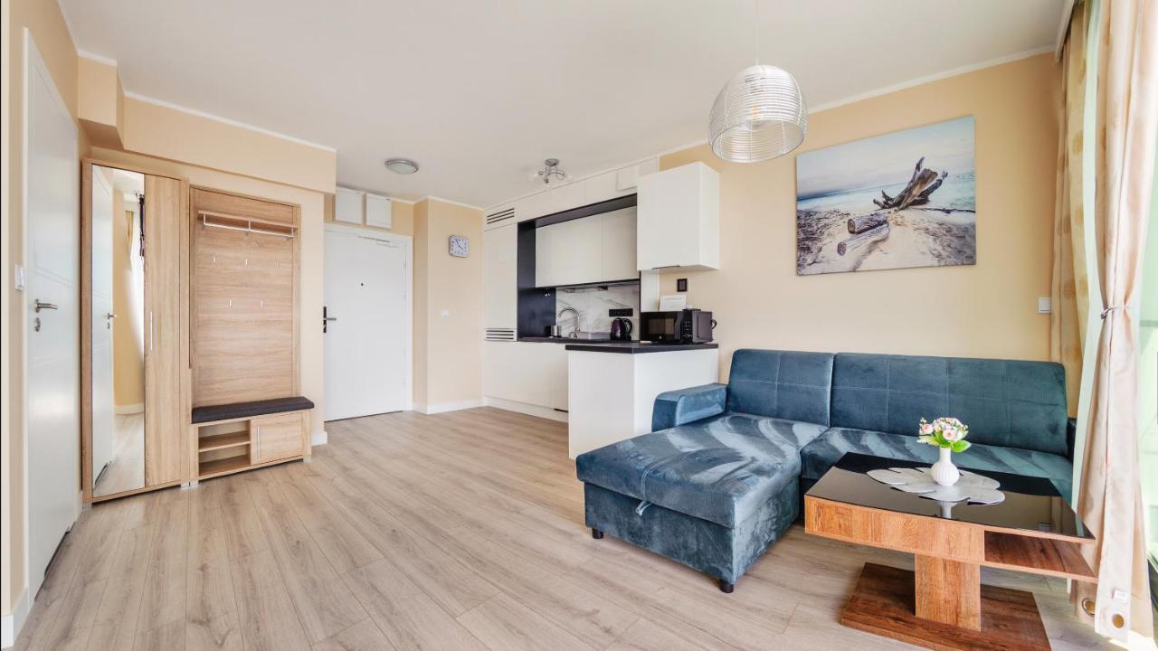 Prywatne Apartamenty Sun & Snow W Wave Z Basenem Miedzyzdroje Luaran gambar