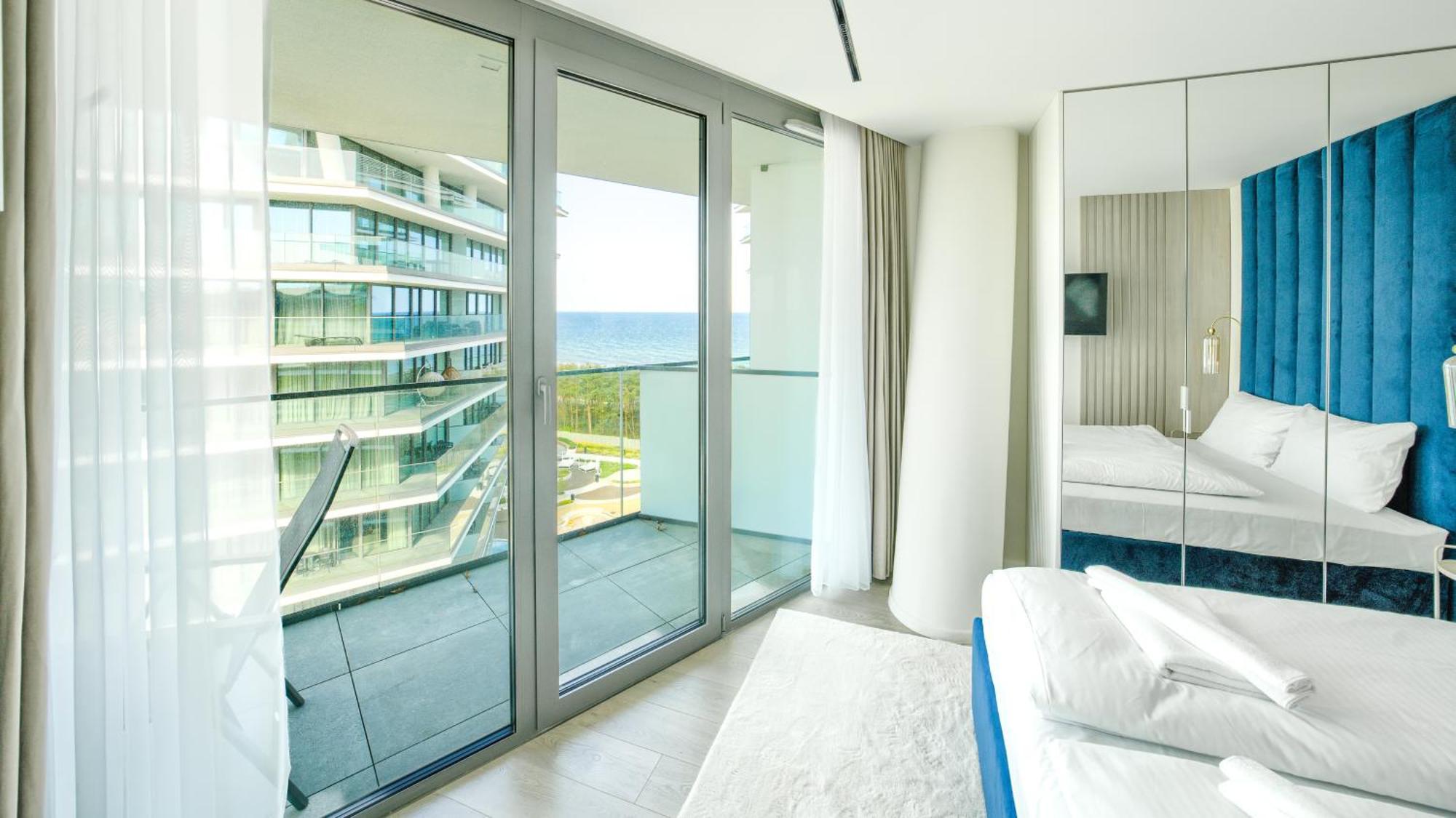 Prywatne Apartamenty Sun & Snow W Wave Z Basenem Miedzyzdroje Luaran gambar